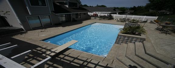 San Juan fiberglass pool